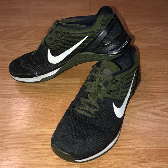 nike metcon dsx green and black